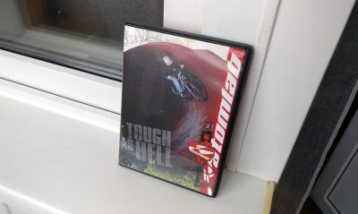 Лот: 11923089. Фото: 1. DVD фильм "Atomlab — Tough As... Другое (велоспорт)