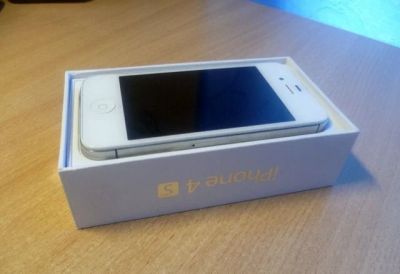 Лот: 8231737. Фото: 1. iPhone 4s 8gb белый. Смартфоны