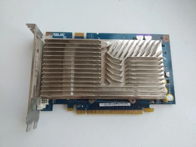 Лот: 14171117. Фото: 1. Asus GeForce 8600GT. Видеокарты