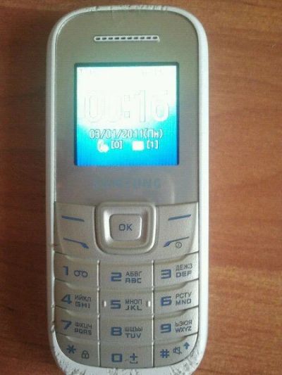 Лот: 3369897. Фото: 1. Samsung тапочек. Кнопочные мобильные телефоны