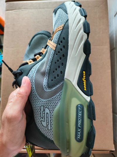 Лот: 25437692. Фото: 1. Кроссовки мужские Skechers 44-45. Кеды, кроссовки, слипоны