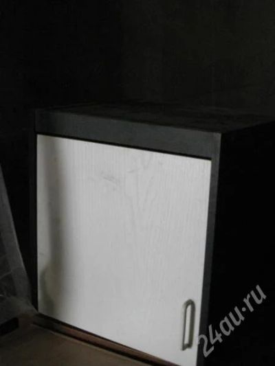 Лот: 344822. Фото: 1. Продам тумбу черную с белым. Красноярск