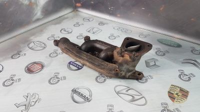Лот: 24307167. Фото: 1. Коллектор выпускной Volvo V40... Двигатель и элементы двигателя
