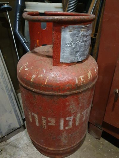 Лот: 18287912. Фото: 1. Газовый балон 27 литров б/у Повторно... Портативные газовые плиты и горелки