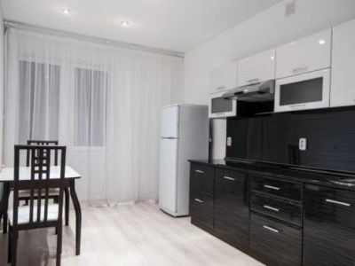 Лот: 8075442. Фото: 1. Сдам 1-к квартиру Молокова, 17. Квартиры, студии