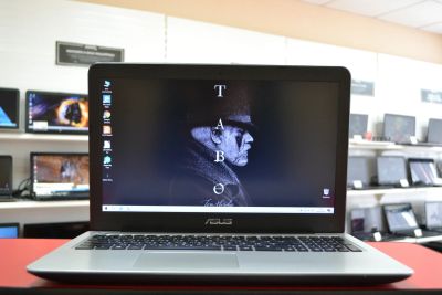 Лот: 15549256. Фото: 1. Asus X556U (15.6"/Intel Core i7-6500U... Ноутбуки