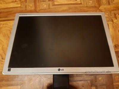Лот: 17411646. Фото: 1. Монитор LG Flatron W1942SE 19". ЖК-мониторы