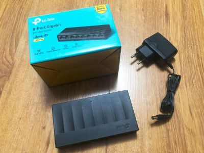 Лот: 25353986. Фото: 1. Коммутатор TP-Link LS1008G [8... Коммутаторы