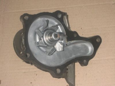 Лот: 8194818. Фото: 1. помпа 7A-FE toyota caldina AT191. Двигатель и элементы двигателя