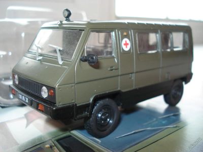 Лот: 5932345. Фото: 1. УАЗ-3972 (Автолегенды). Автомоделизм