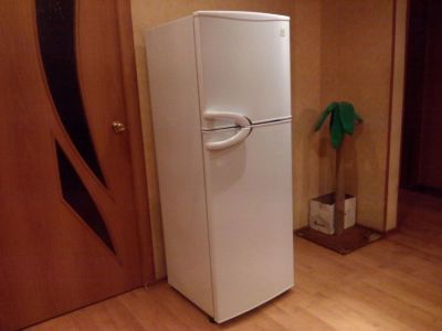 Лот: 7077570. Фото: 1. холодильник Daewoo Electronics... Холодильники, морозильные камеры
