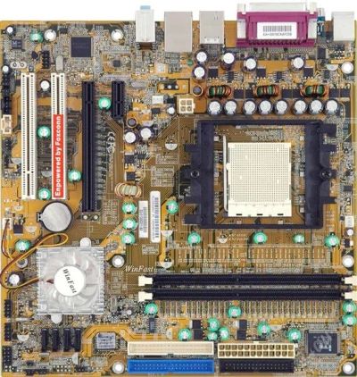 Лот: 1440713. Фото: 1. Материнская плата Foxconn NF4K8MC... Материнские платы