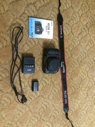 Лот: 9925254. Фото: 1. Продам Cano EOS 5D Mark 2. Цифровые зеркальные