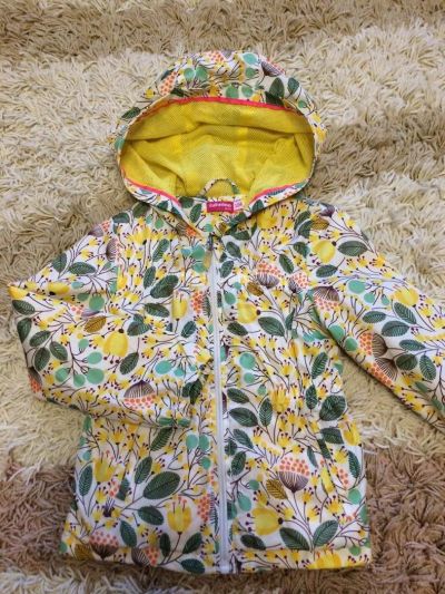 Лот: 10146740. Фото: 1. Ветровка на девочку 2-3 лет Futurino. Верхняя одежда