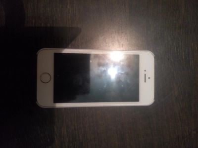 Лот: 8605190. Фото: 1. iphone 5s Gold 32gb. Смартфоны