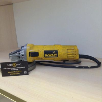 Лот: 10872470. Фото: 1. Угловая шлифмашина DeWALT DWE4051... Электроинструмент