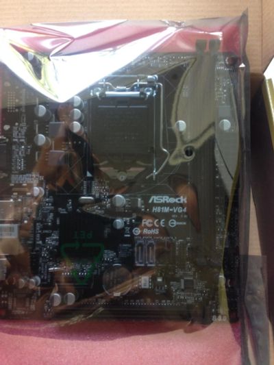 Лот: 7956423. Фото: 1. Материнская плата Asrock H81M-VG4. Материнские платы