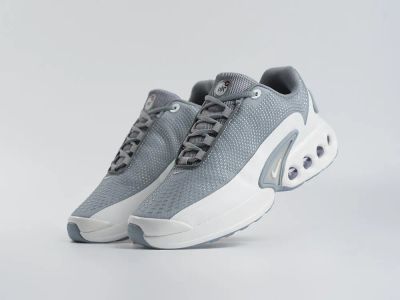 Лот: 25124563. Фото: 1. Кроссовки Nike Air Max Dn. Кеды, кроссовки, слипоны