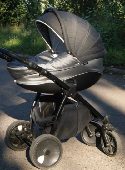 Лот: 6475150. Фото: 1. Tutis Zippy Silver New 3 в 1. Коляски
