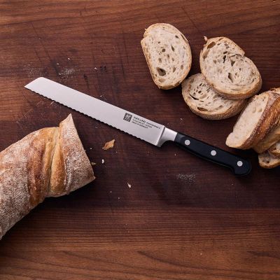 Лот: 24943300. Фото: 1. Нож для хлеба Zwilling Professional... Столовые приборы, ножи