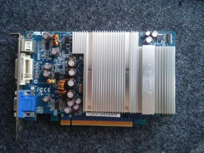 Лот: 6145734. Фото: 1. Видеокарта ASUS GeForce 6600... Видеокарты