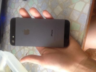 Лот: 5543120. Фото: 1. iphone 5 (оригинал,черный)идеальное... Смартфоны