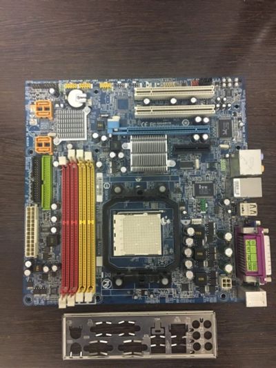 Лот: 15599803. Фото: 1. Материнская плата Gigabyte ga-ma69vm-s2... Материнские платы