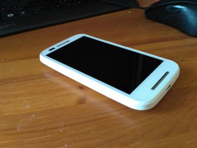 Лот: 8401769. Фото: 1. Motorola Moto E (1gen). Смартфоны