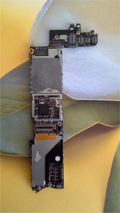 Лот: 8951964. Фото: 1. Плата iphone 4 айфон. Микросхемы и платы