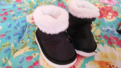 Лот: 6261191. Фото: 1. Уги. Другое (обувь)