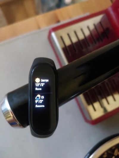 Лот: 14754745. Фото: 1. Xiaomi mi band 4. Русифицирован... Смарт-часы, фитнес-браслеты, аксессуары