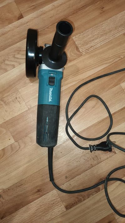 Лот: 19662105. Фото: 1. Балгарка Makita 9565H. Электроинструмент