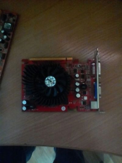 Лот: 4084573. Фото: 1. Видеокарта GeForce 7300GT 128bit... Видеокарты
