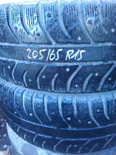 Лот: 12240651. Фото: 1. 205/65 R15 Bbridgestone пара. Шины