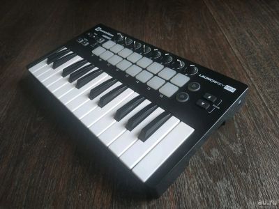 Лот: 14121248. Фото: 1. Midi клавиатура novation launchkey... MIDI-оборудование