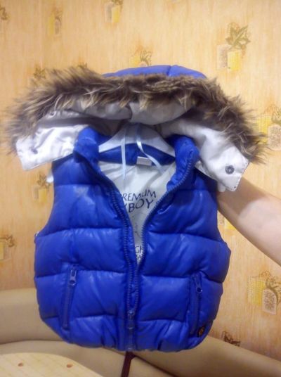 Лот: 4438310. Фото: 1. Жилетка ZARA. Верхняя одежда