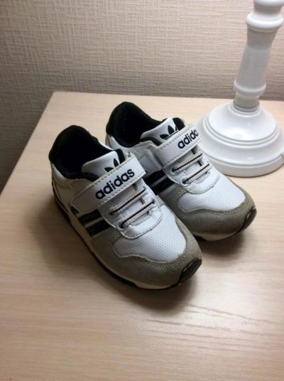 Лот: 9642575. Фото: 1. Кроссовки adidas. Кеды, кроссовки