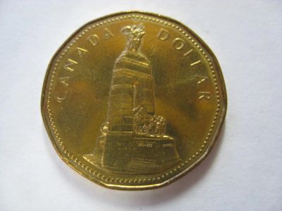 Лот: 6324125. Фото: 1. Канада, 1 доллар 1994 года. Мемориал... Америка