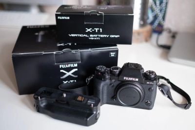 Лот: 12715114. Фото: 1. Fujifilm XT-1. Цифровые беззеркальные со сменной оптикой