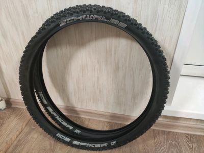 Лот: 18661867. Фото: 1. 2 шипованные покрышки Schwalbe... Запчасти
