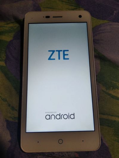 Лот: 20337180. Фото: 1. Смартфон ZTE Blade L3. Смартфоны