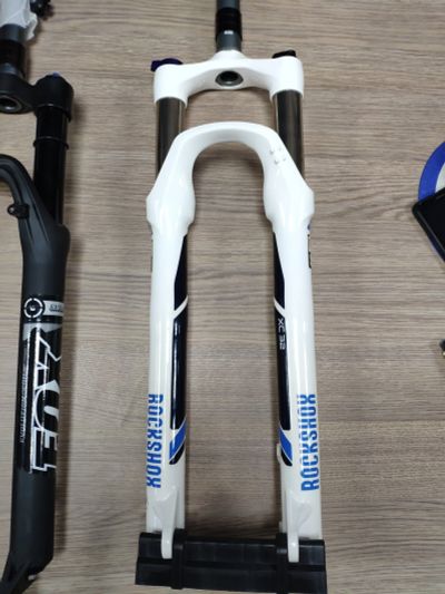 Лот: 14559213. Фото: 1. Вилка новая Rock Shox xc32 29... Запчасти