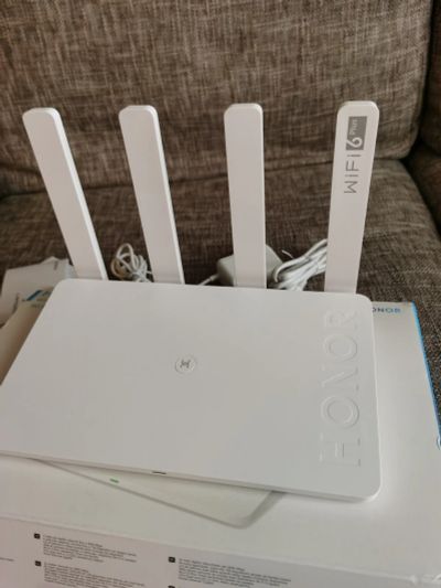Лот: 16356623. Фото: 1. Роутер Honor 3. Маршрутизаторы (роутеры)