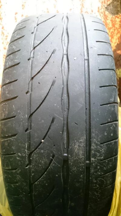 Лот: 11393569. Фото: 1. Шины Bridgestone re002 4 шт 215... Шины