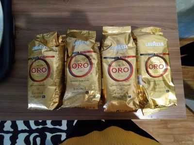 Лот: 16715326. Фото: 1. Lavazza Qualita Oro . Зерновой... Чай, кофе, какао