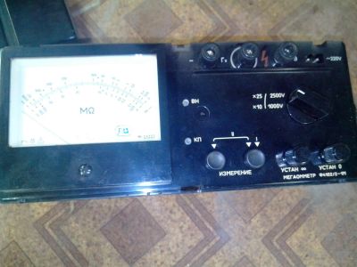 Лот: 3564450. Фото: 1. мегаомметр Ф4102/2-1М. Контрольно-измерительное оборудование