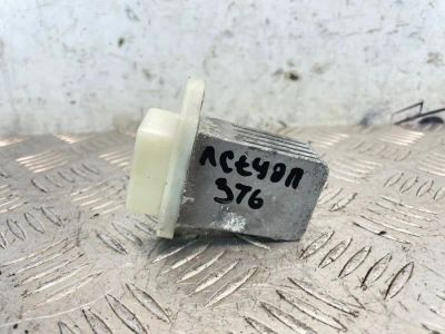 Лот: 25259318. Фото: 1. реостат печки SsangYong Actyon... Двигатель и элементы двигателя