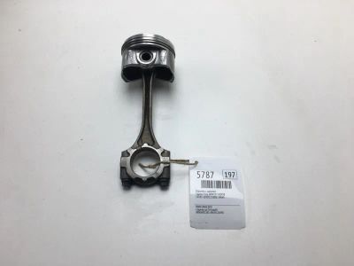 Лот: 20375329. Фото: 1. Поршень с шатуном Toyota Prius... Двигатель и элементы двигателя