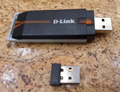 Лот: 21446127. Фото: 1. Usb WiFi адаптер. USB-флеш карты
