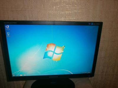 Лот: 11817875. Фото: 1. Samsung SyncMaster E1920. ЖК-мониторы